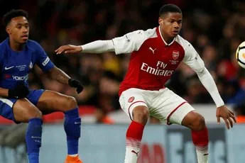 Familia-Castillo tekent profcontract bij Chelsea