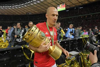 Vermeend Ajax-target Robben stopt officieel