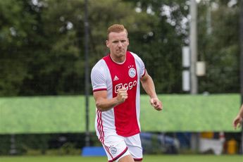Ajax wint met ruime cijfers van Anderlecht