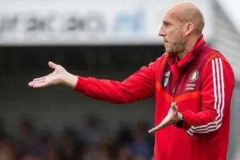 Stam: 'Voor veel geld spelers kopen niet altijd garanties'
