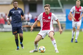 Eiting vervangt Schöne in basis Ajax