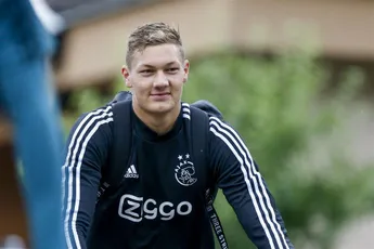 Scherpen en Pierie debuteren bij Jong Ajax