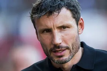 Van Bommel over de titel: 'Wij zijn niet de favoriet'
