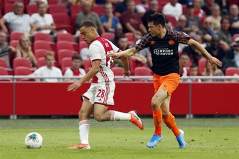 Ajax geeft jeugdig viertal ook rugnummers