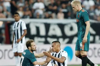 Van de Beek: 'Het was een gatenkaas'