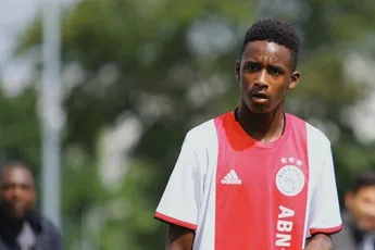 Ajax O17 nipt langs Koninklijke HFC in beker