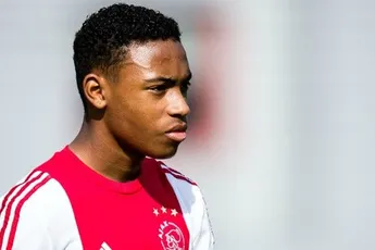 Is Castillo de toekomst van Ajax op links?