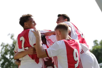 Ajax TV: Ajax O19 - Feyenoord O19 (4-1)