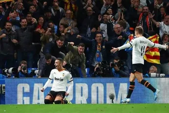 Valencia verslaat Chelsea op Stamford Bridge