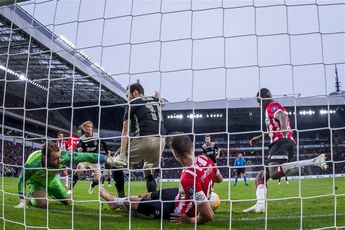 VI: 'Ajax aan stand verplicht te winnen in Eindhoven'