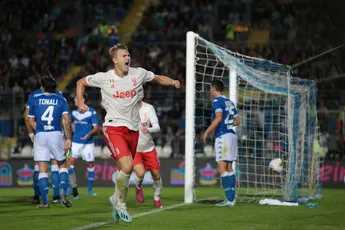 Juve-coach Sarri predikt geduld met De Ligt