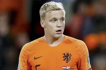 'Van de Beek op andere positie zou raar zijn'