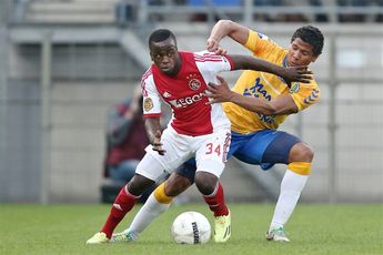 'Jong Ajax-talenten moeten geduld hebben'