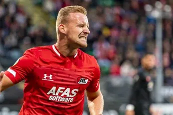 De Wit: 'Bij Ajax zie je steeds meer gekochte spelers'