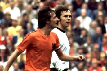 KNVB wilde nummer veertien apart houden