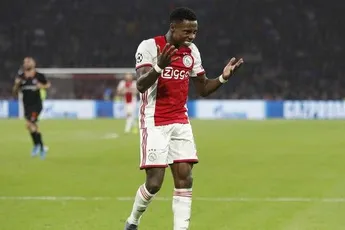 'Dit is gewoon stelen, Ajax van drie punten beroven'