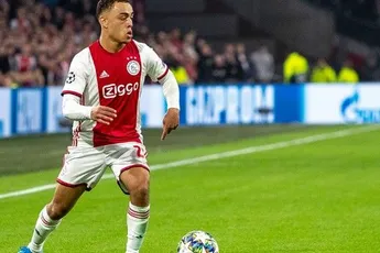 Dest ziet vermoeidheid binnen selectie Ajax
