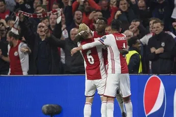 FIFA-ambassadeur Desailly: 'Ga dit aankaarten'