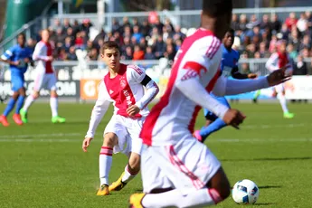 Ajax B1 nieuwe koploper na ruime zege