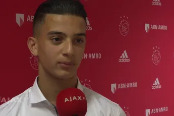 Aberkane dolblij: 'Waren er snel uit' (Ajax TV)