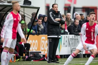 Jeugdtrainers Ajax rouleren minder