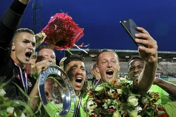 Samenvatting Ajax A1 - PSV A1 (1-0)