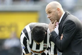 Kashia en Vejinovic lopen weg met Bosz