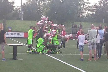 Ajax C1 pakt beker ten koste van AZ