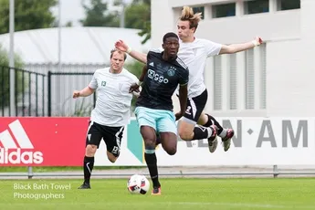 [Update II] Ajax bevestigt vertrek Acolatse