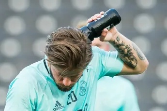 Schöne: 'Nog niet gehad over mijn contract'