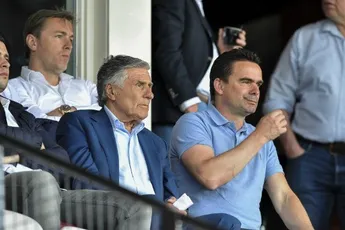 Swart verwacht snel nieuwe spits bij Ajax
