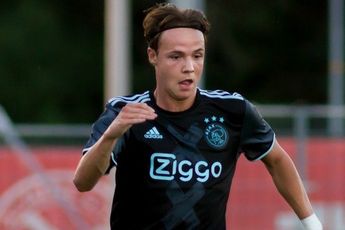 PSV wilde Dekker voor neus AZ wegkapen