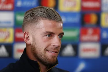 Oud-Ajacieden laten niets heel van Man City