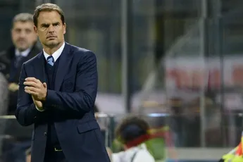 De Boer heeft geluk, Huntelaar scoort