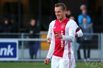 Sierhuis maakt basisdebuut voor Jong Ajax
