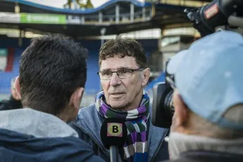 Van Hanegem jaloers op moedig Ajax