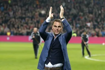 'De Boer wil volgend seizoen weer trainer zijn'