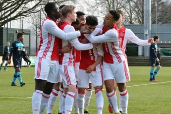 O17 aan kop, O16 en O19 in de achtervolging