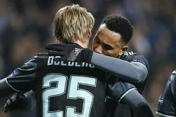 Ajax begint met kleine nederlaag tegen FCK