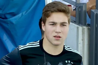 Ajax O19 kan hulp Eiting en Zeefuik vergeten