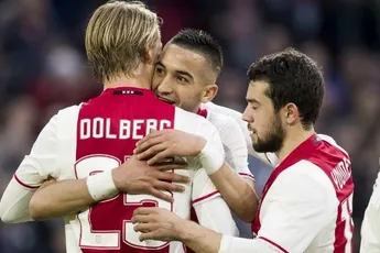 Kranten lovend over drietal Ajacieden