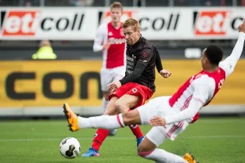 Hemeltergend Ajax morst punten in Kralingen