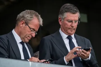 'Het steekt dat Ajax spelers beter vermarkt'