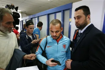 Sneijder denkt aan einde interlandcarrière