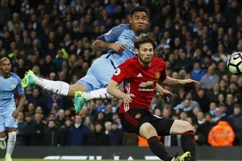 Blind en ManU houden stand tegen City