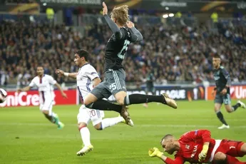 Dolberg: 'Ik blijf volgend seizoen bij Ajax'