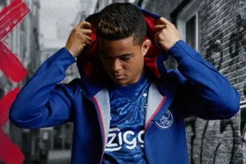 Drukte van belang bij Ajax-fanshop