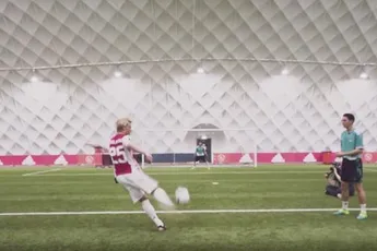 Video: Ultimate Set Piece Challenge Dolberg