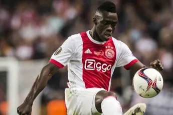 Ajax TV: Feliz cumpleaños, Davinson Sanchez