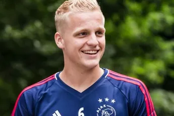 Mossou: 'Ajax kampioen, Vd Beek international'
